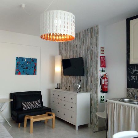 In Bed With Lisbon 8N Apartment Amadora Exterior photo